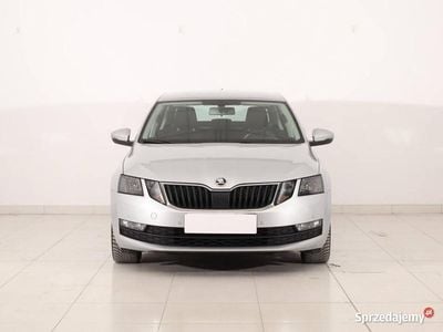 Używany Skoda Octavia 2019 Srebrny Kombi