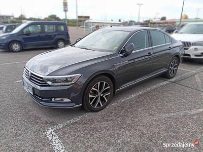 Szary Używany 2017 VW Passat Highline Sedan/Limuzyna | 72 500 zł (Drogi)