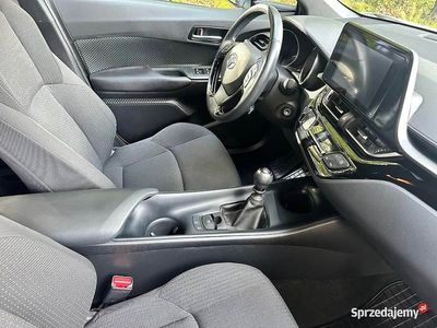 Biały Używany 2018 Toyota C-HR SUV | 65 800 zł (Uczciwa cena)