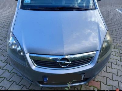 używany Opel Zafira 1.9 2007 rok 7 osób woj opolskie