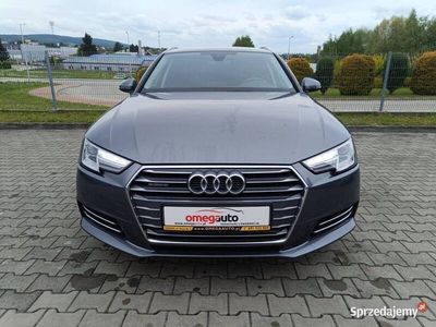 Szary Używany 2018 Audi A4 Kombi | 99 000 zł