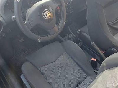 Używany Seat Ibiza 2004 Czarny Hatchback