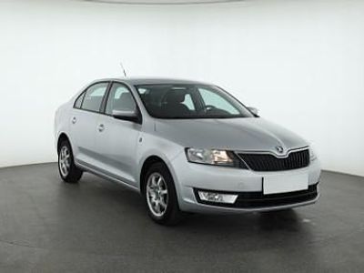 Używany Skoda Rapid 105 KM (77 kW) 2013 Srebrny Hatchback