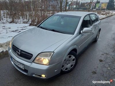 Srebrny Używany 2003 Opel Signum Hatchback | 5500 zł