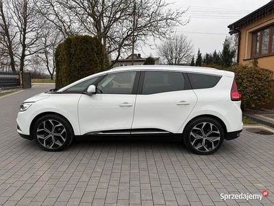 Biały Używany 2017 Renault Grand Scénic Minivan | 49 900 zł
