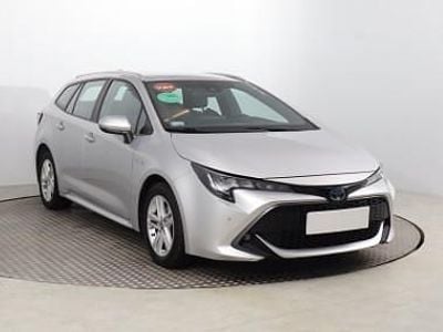 Srebrny Używany 2021 Toyota Corolla Kombi | 79 999 zł (Uczciwa cena)