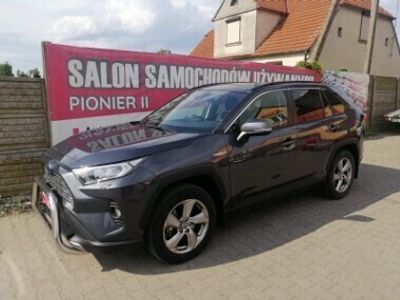 Używany Toyota RAV4 Hybrid 177 KM (130 kW) 2020 Srebrny SUV