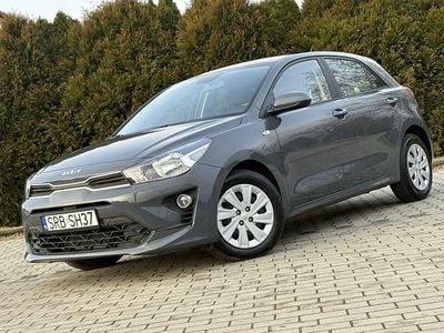Szary (metalik) Używany 2023 Kia Rio Hatchback | 58 999 zł (Dość drogi)