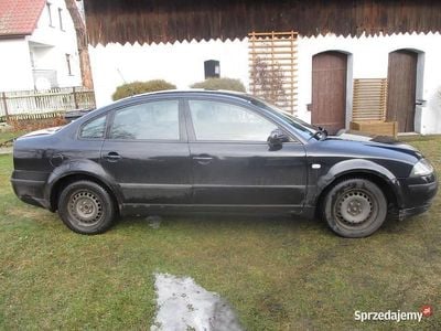 Używany VW Passat 2002 Czarny Sedan/Limuzyna