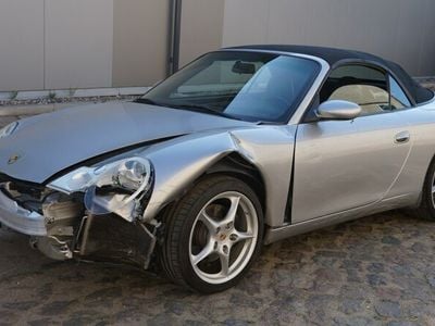 Srebrny (metalik) Używany 2003 Porsche 911 Kabriolet | 71 900 zł