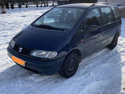 używany Seat Alhambra 1.9tdi 110km pojemny