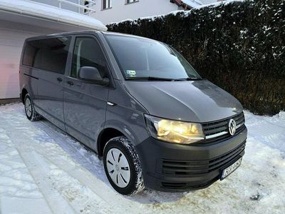 Szary (metalik) Używany 2017 VW T6 Van | 54 900 zł