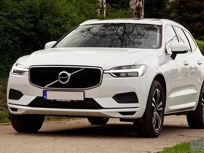 Biały Używany 2020 Volvo XC60 Momentum SUV | 100 000 zł