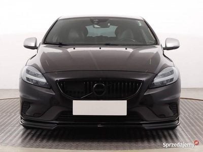 Używany Volvo V40 2018 Czarny Hatchback
