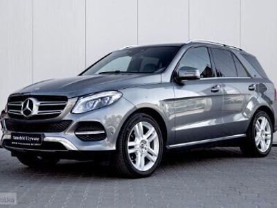 Szary Używany 2017 Mercedes GLE350 AMG line Kombi | 196 900 zł