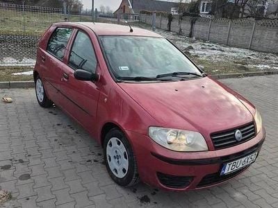Czerwony Używany 2003 Fiat Punto Hatchback | 3000 zł (Uczciwa cena)