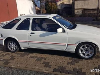 Biały Używany 1984 Ford Sierra Coupe | 49 999 zł