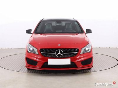Czerwony Używany 2014 Mercedes CLA200 Sedan/Limuzyna | 66 999 zł (Uczciwa cena)