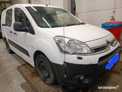 używany Citroën Berlingo 2013 automat 1,6 e-Hdi pocztowy