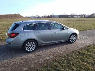 Srebrny Używany 2011 Opel Astra Kombi | 15 500 zł