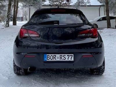 Czarny Używany 2012 Opel Astra GTC Hatchback | 30 777 zł (Drogi)