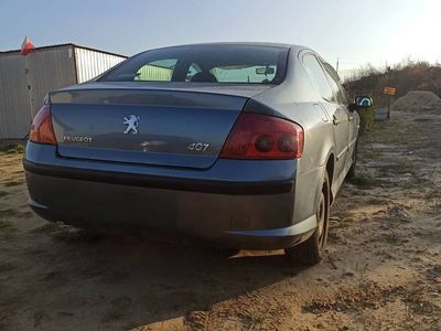 Peugeot 407