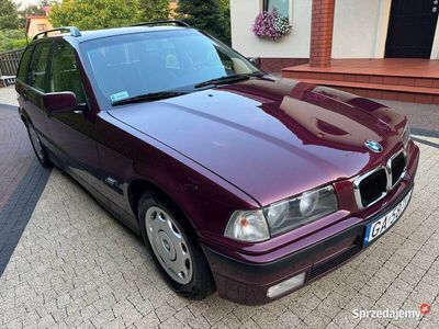 Bordowy Używany 1996 BMW 320 Kombi | 39 900 zł