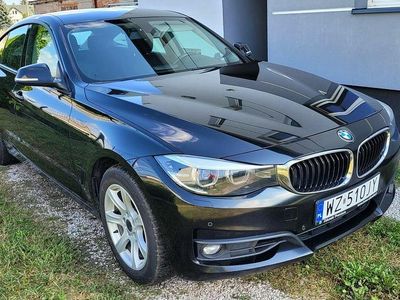 Czarny Używany 2017 BMW 320 Hatchback | 61 900 zł (Uczciwa cena)