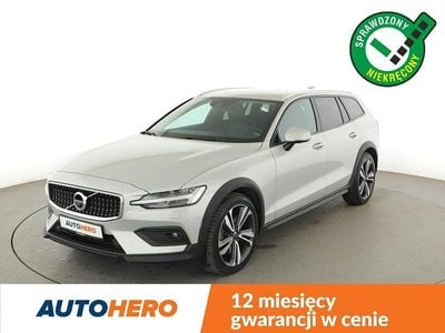 Srebrny Używany 2019 Volvo V60 CC Kombi | 100 200 zł (Drogi)