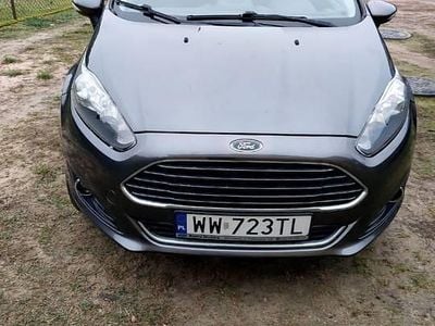 Szary Używany 2019 Ford Fiesta SE Sedan/Limuzyna | 39 000 zł (Dobra cena)