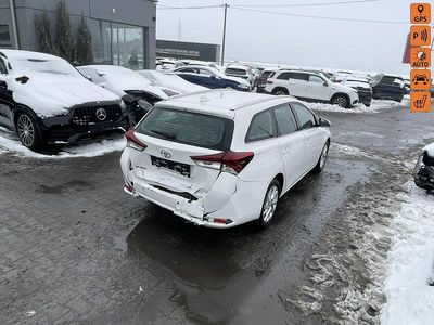 Używany Toyota Auris 132 KM (97 kW) 2017 Biały (metalik) Kombi