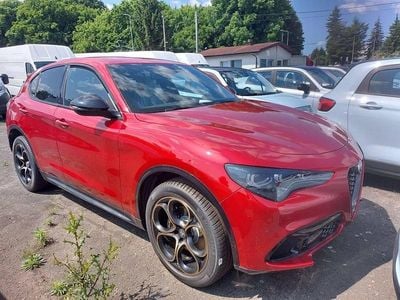 Lakier specjalny czerwony etna red Nowe 2025 Alfa Romeo Stelvio SUV | 254 702 zł