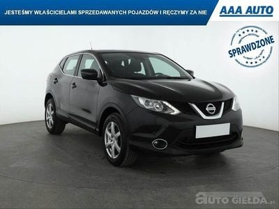 Używany Nissan Qashqai 2015 Czarny SUV