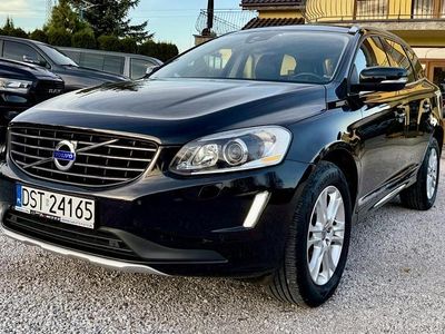 Używany Volvo XC60 Summum 150 KM (110 kW) 2015 Czarny SUV