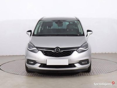 Srebrny Używany 2016 Opel Zafira Minivan | 44 999 zł (Dość drogi)