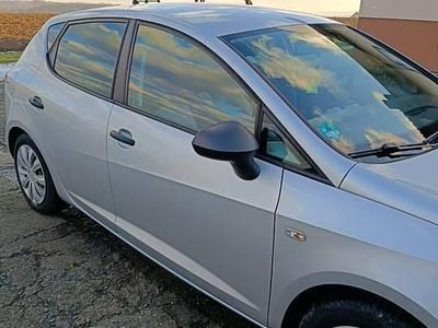 Używany Seat Ibiza 2013 Srebrny Hatchback