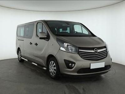 Używany Opel Vivaro 125 KM (91 kW) 2017 Beżowy Minivan