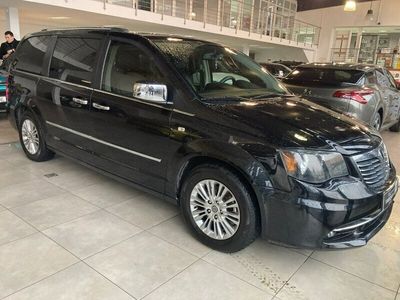 Używany Lancia Voyager 163 KM (119 kW) 2011 Czarny Minivan