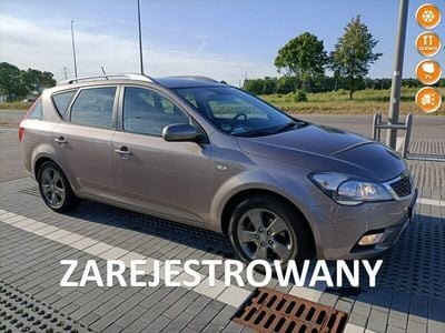 Beżowy Używany 2010 Kia Ceed Hatchback | 16 900 zł
