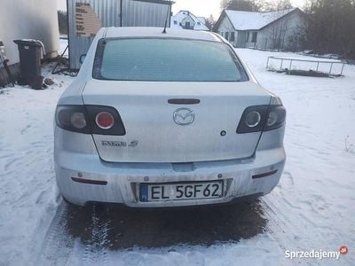 używany Mazda 3 sedan niski przebieg