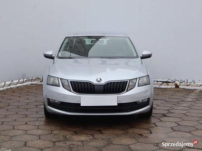 Używany Skoda Octavia 150 KM (110 kW) 2019 Srebrny Hatchback
