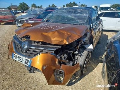 Pomarańczowy Używany 2021 Renault Captur SUV | 15 000 zł