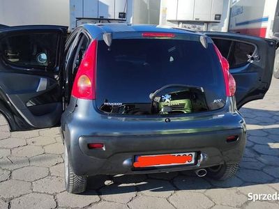 Używany Peugeot 107 2011 Szary Hatchback