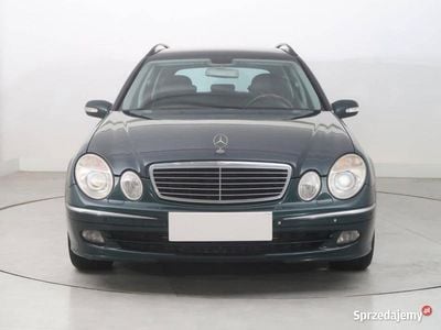 Zielony Używany 2005 Mercedes E320 Kombi | 14 999 zł