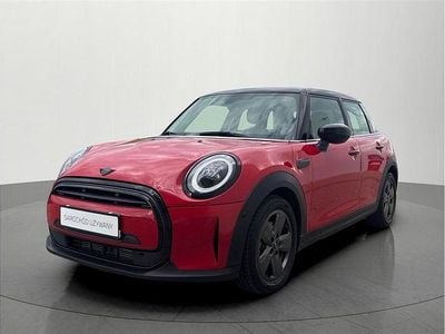 Chili red Używany 2022 Mini Cooper Hatch Hatchback | 118 900 zł