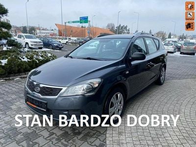 Używany Kia Ceed 90 KM (66 kW) 2011 Szary Hatchback