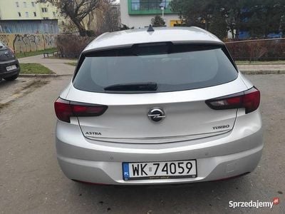 Srebrny Używany 2017 Opel Astra Hatchback | 41 900 zł (Uczciwa cena)