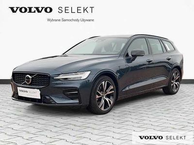 Używany Volvo V60 197 KM (144 kW) 2025 Niebieski Kombi