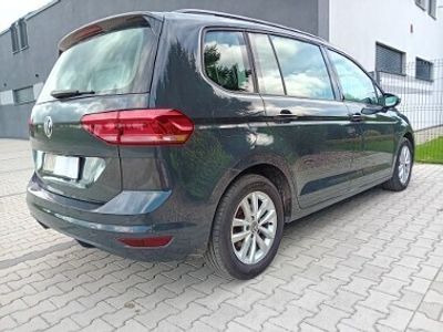 Szary Używany 2018 VW Touran Minivan | 67 500 zł (Dość drogi)