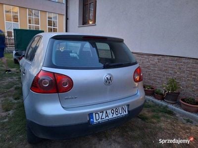 Srebrny Używany 2005 VW Golf V Hatchback | 2900 zł